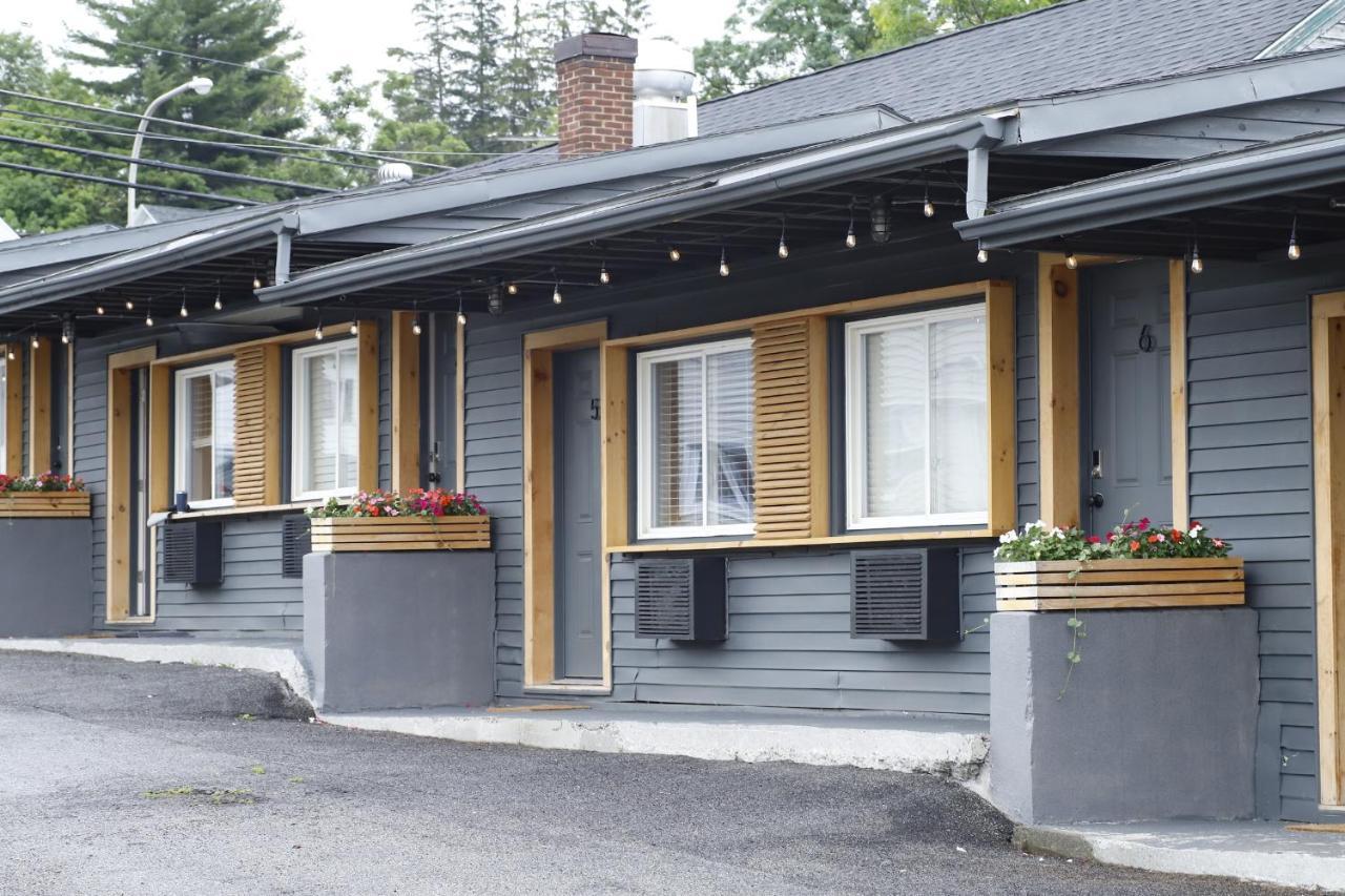 The Vine On Main Motel Stamford Exterior photo